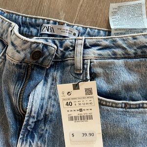 Zara Flared Ripped Slim Fit size 40
